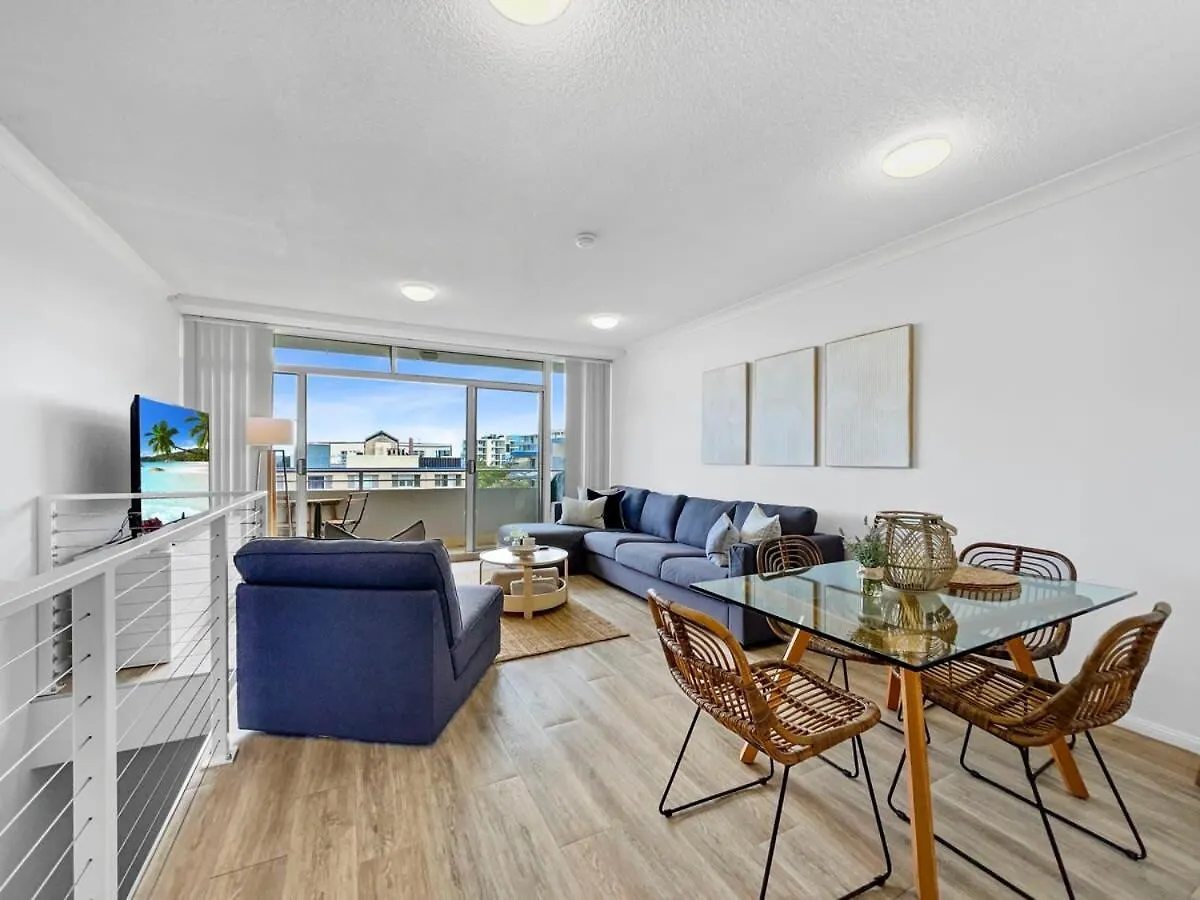Views By Day Waves At Night Apartment Caloundra