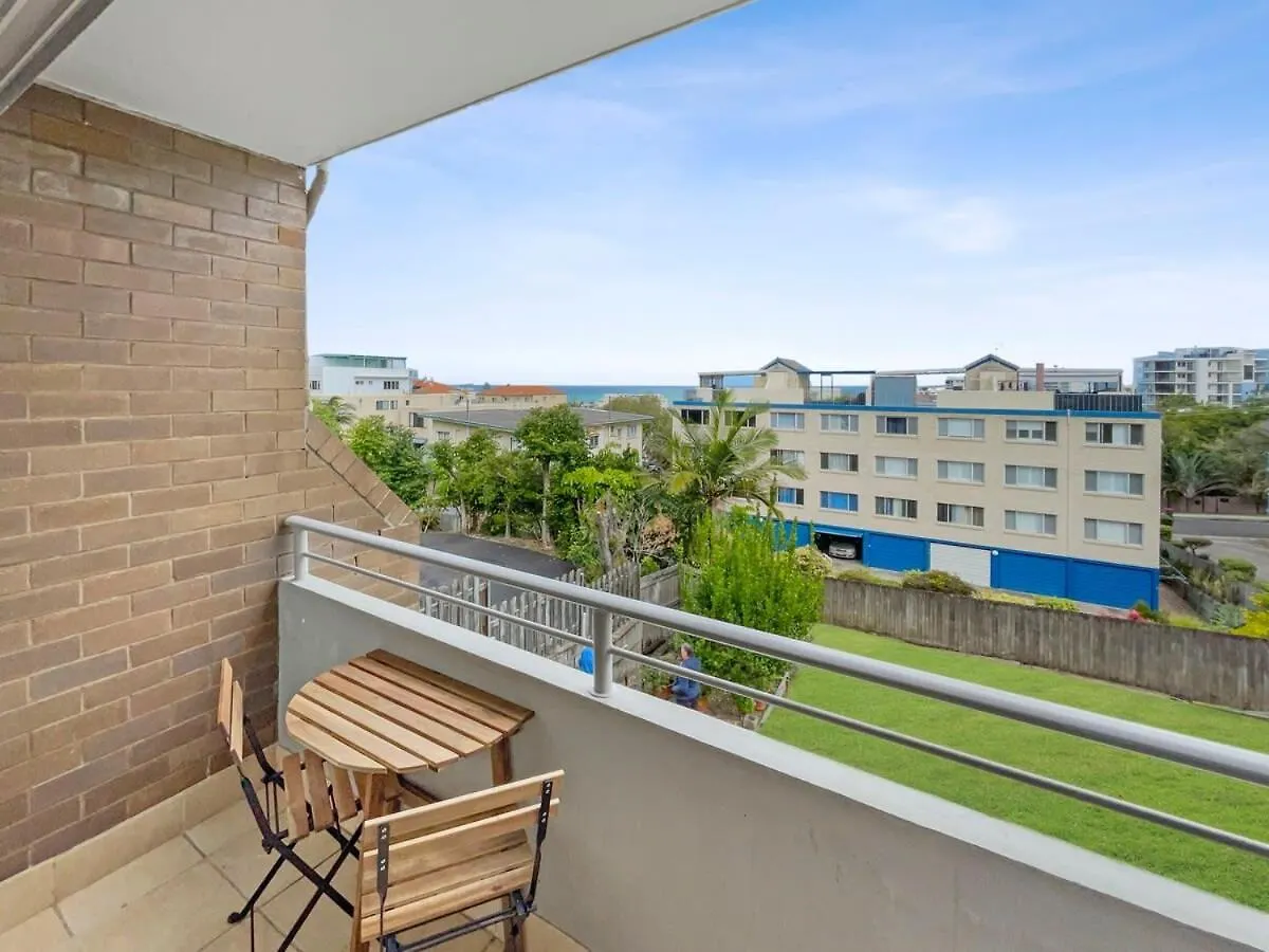 Views By Day Waves At Night Apartment Caloundra