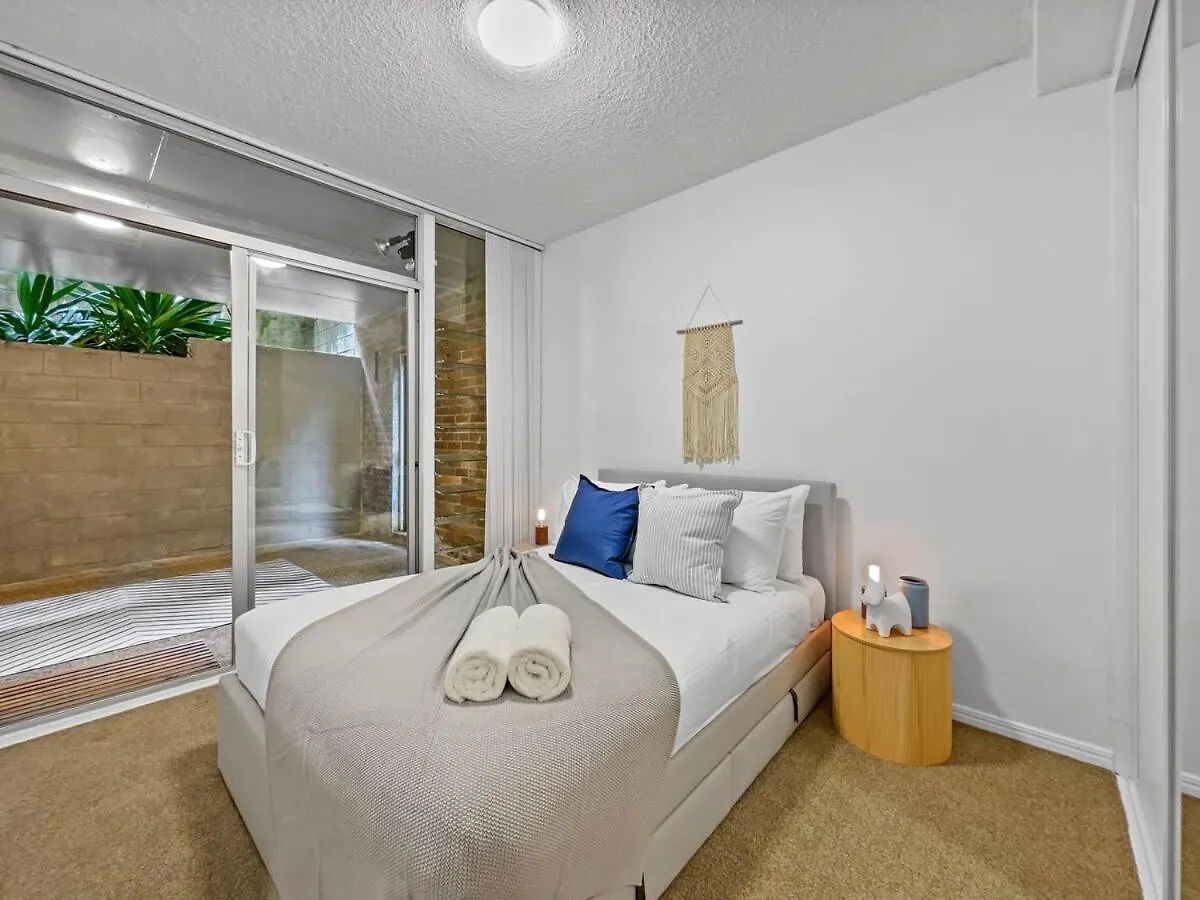 Views By Day Waves At Night Apartment Caloundra